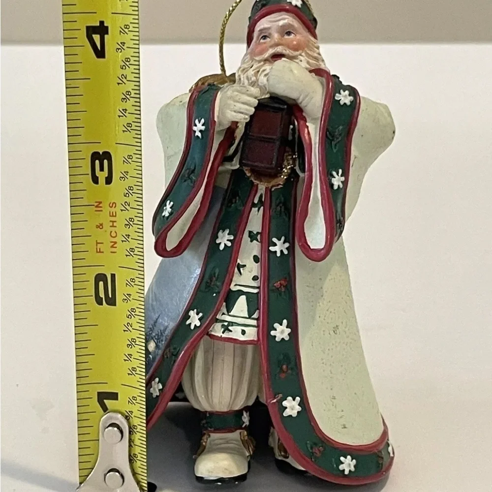Thomas Kinkade Old World Santas Ornament Dawn of Christmas Day decoration figure